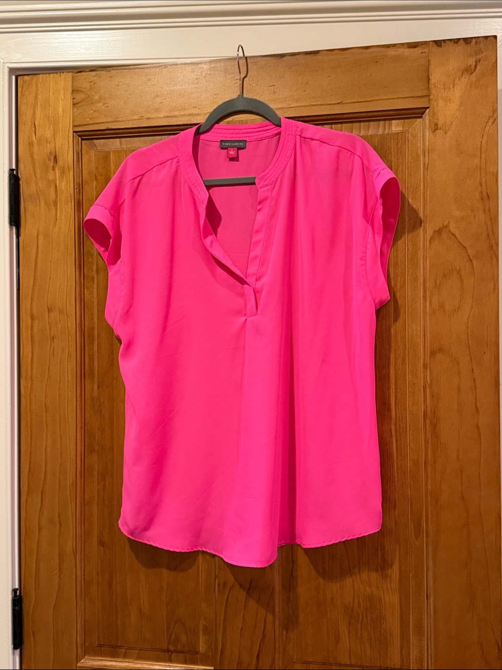 Vince Camuto Bright Fuchsia Cap Sleeve V-Neck Blouse